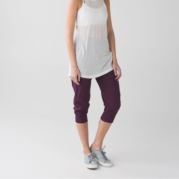 LULULEMON In Flux Crop Pants Plum 4 - Picture 2 of 11